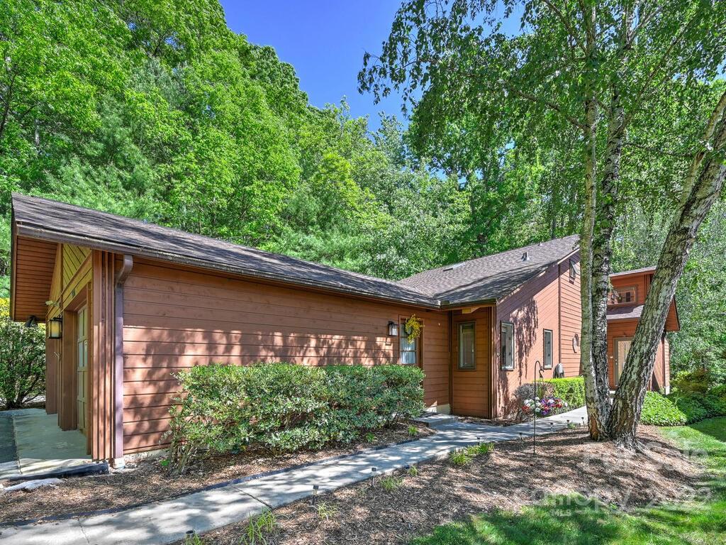 610 Woodfield Drive