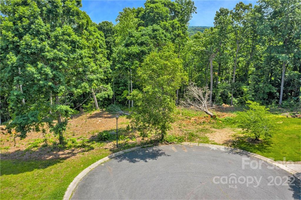 2101 Highland View Lane