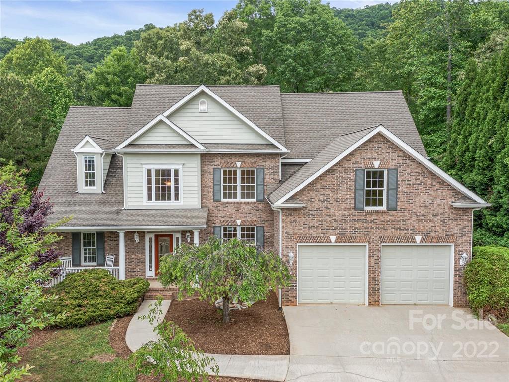 140 Twin Courts Drive