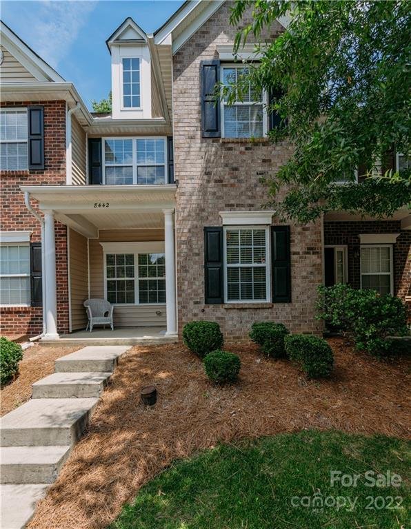 8442 Summerglen Circle