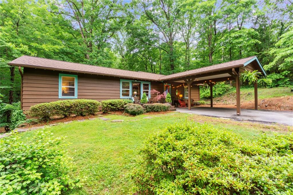 132 Forest Lane