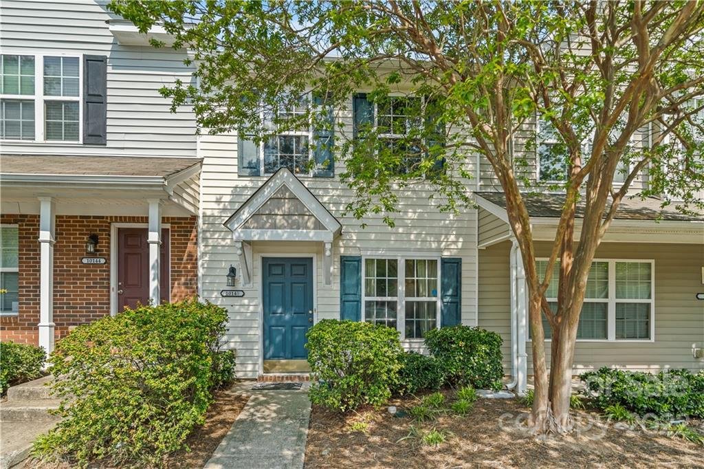 10140 Ballyclare Court