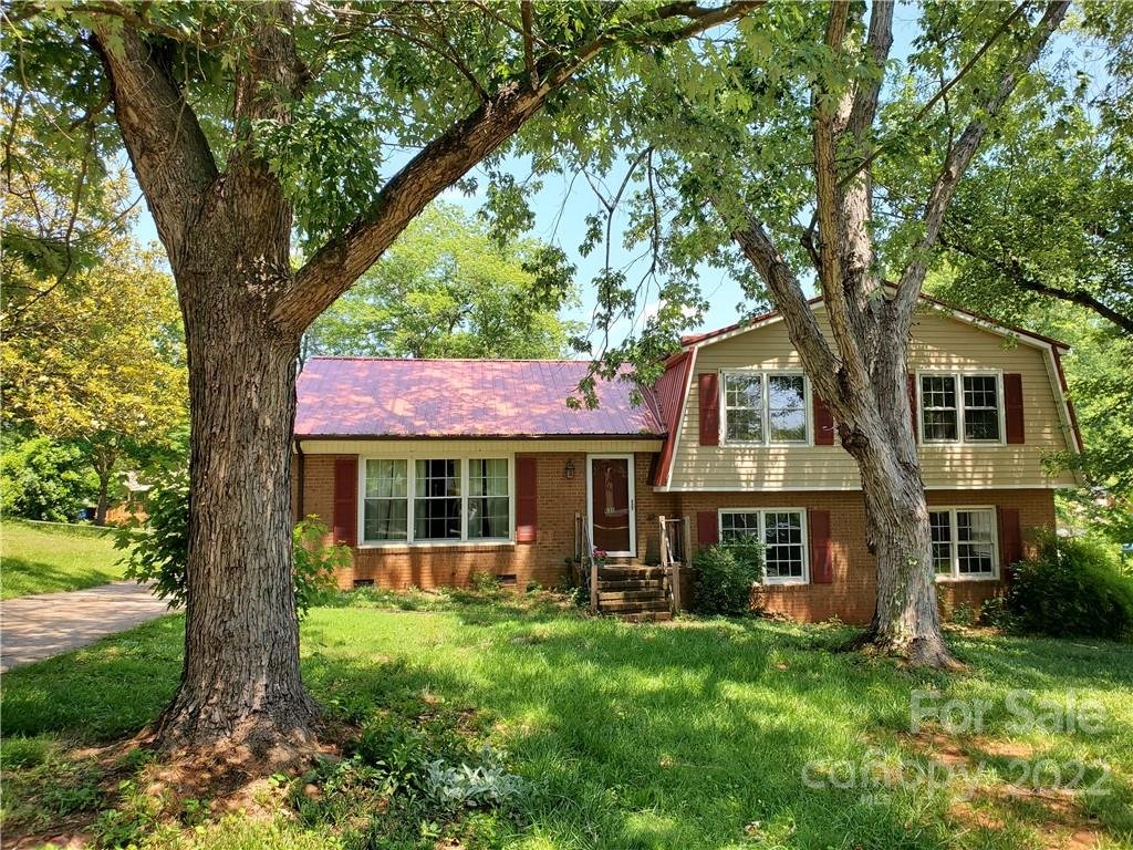 630 Colonial Drive