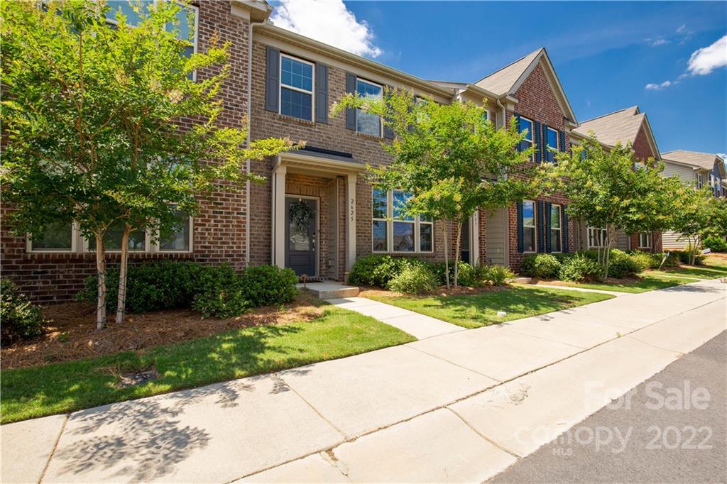 2625 Winter Thistle Way