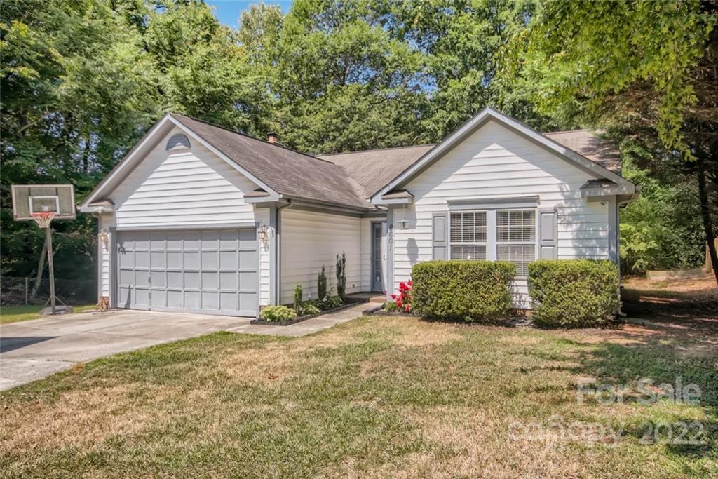 8601 Woodcock Lane