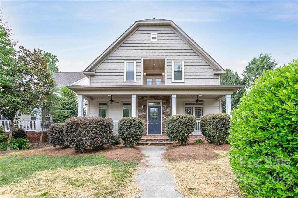 1004 Gainsborough Drive