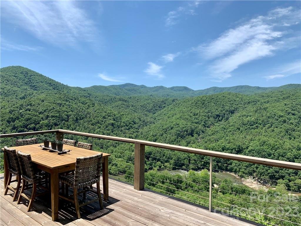 402 Red Fox Trail
