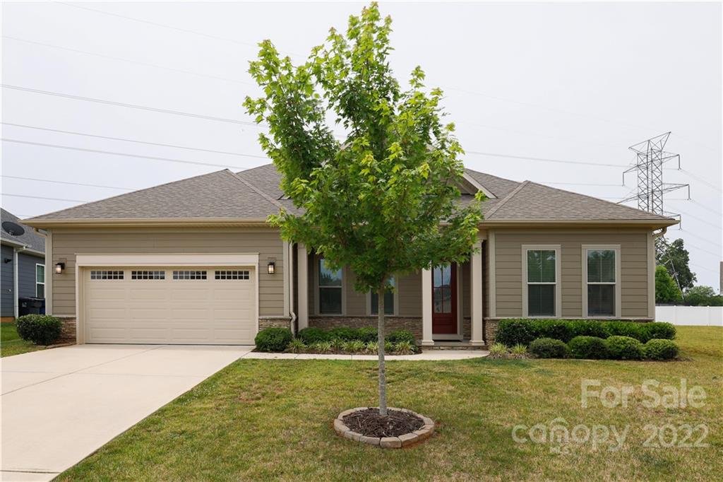 938 Brookdale Lane