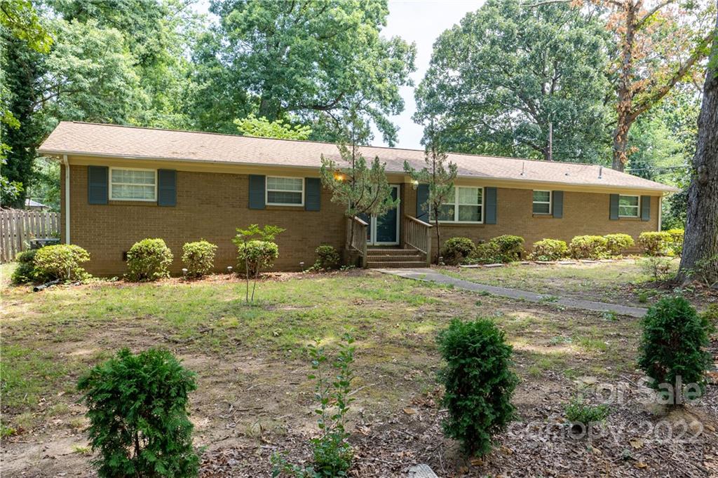 1800 Lisbon Lane