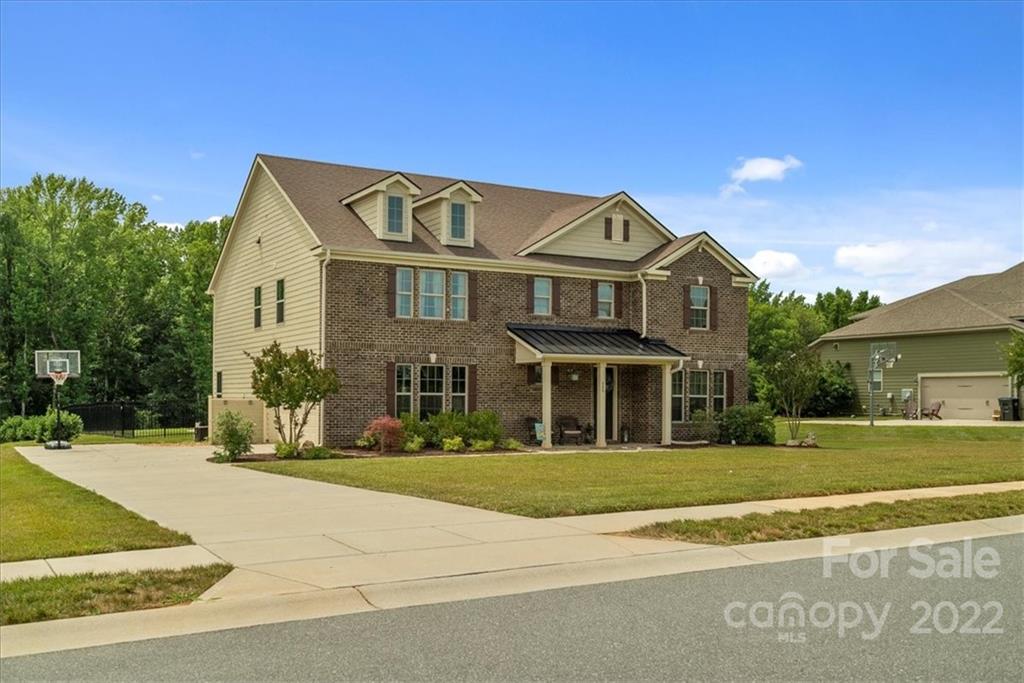 609 Blaise Court