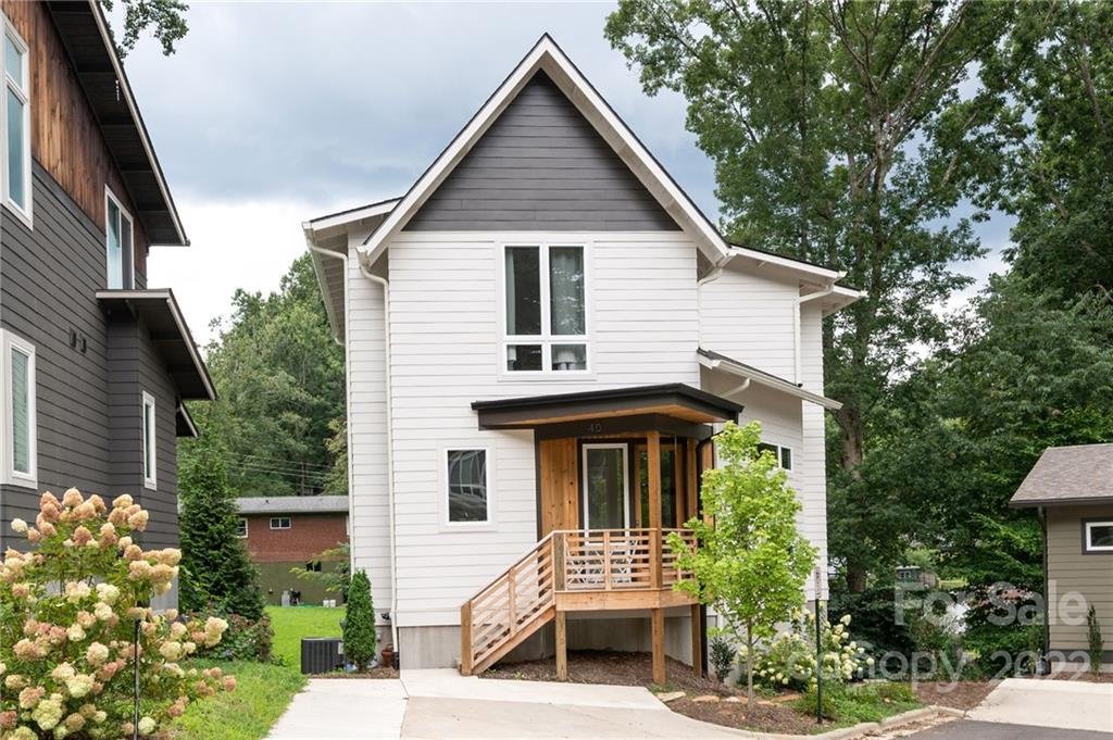 40 Mauricet Lane