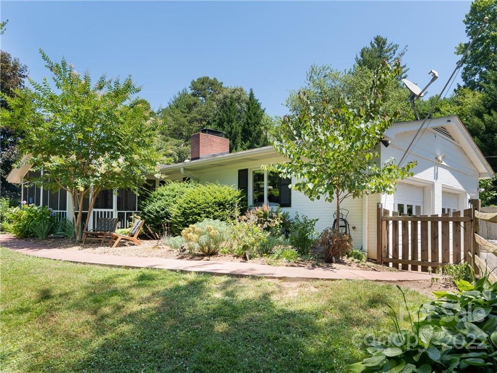 87 Woodland Hills Road