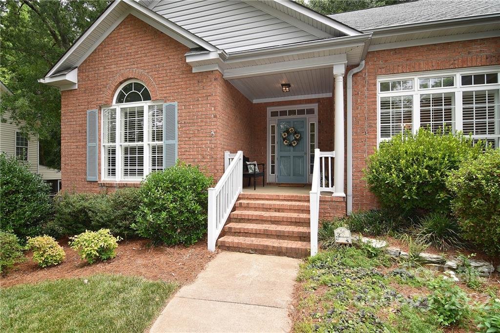 1512 Porters Court