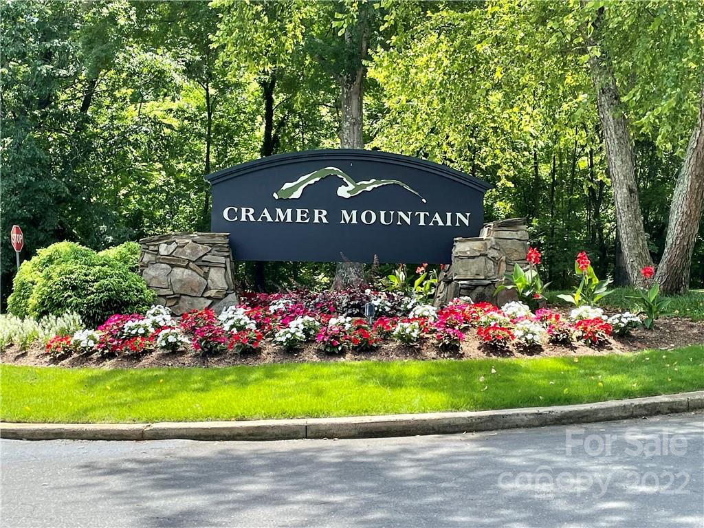 734 Hanna Woods Drive