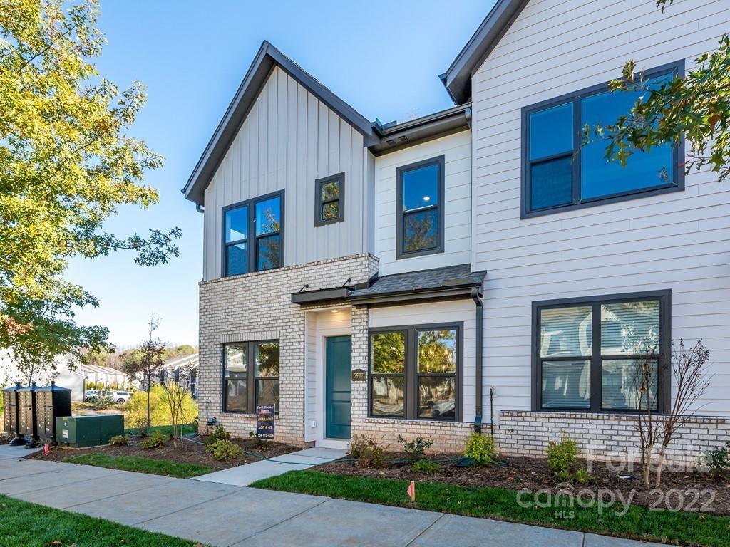 5907 Ardrey Kell Road