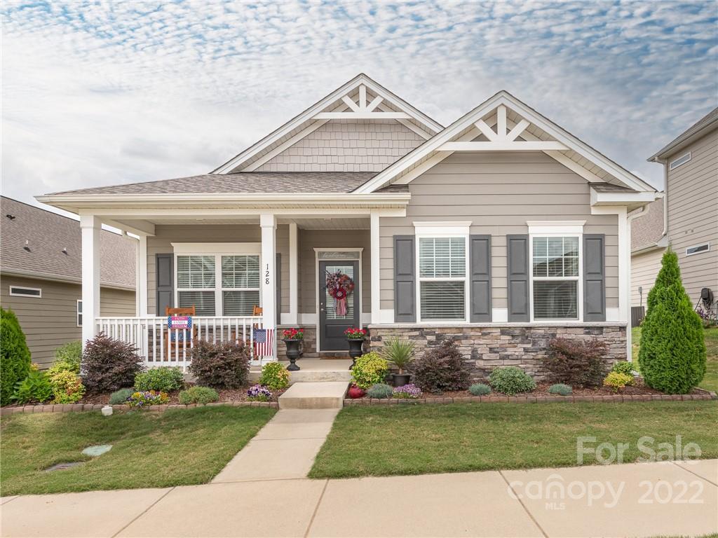 128 Kingston Drive