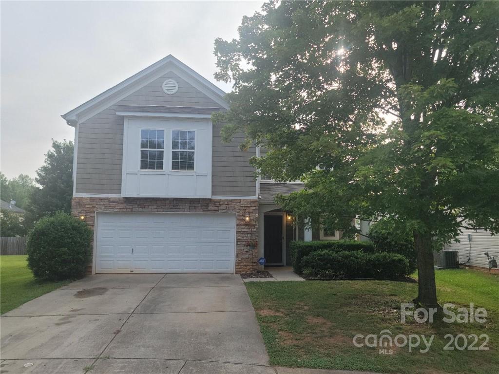 2713 Markham Woods Court