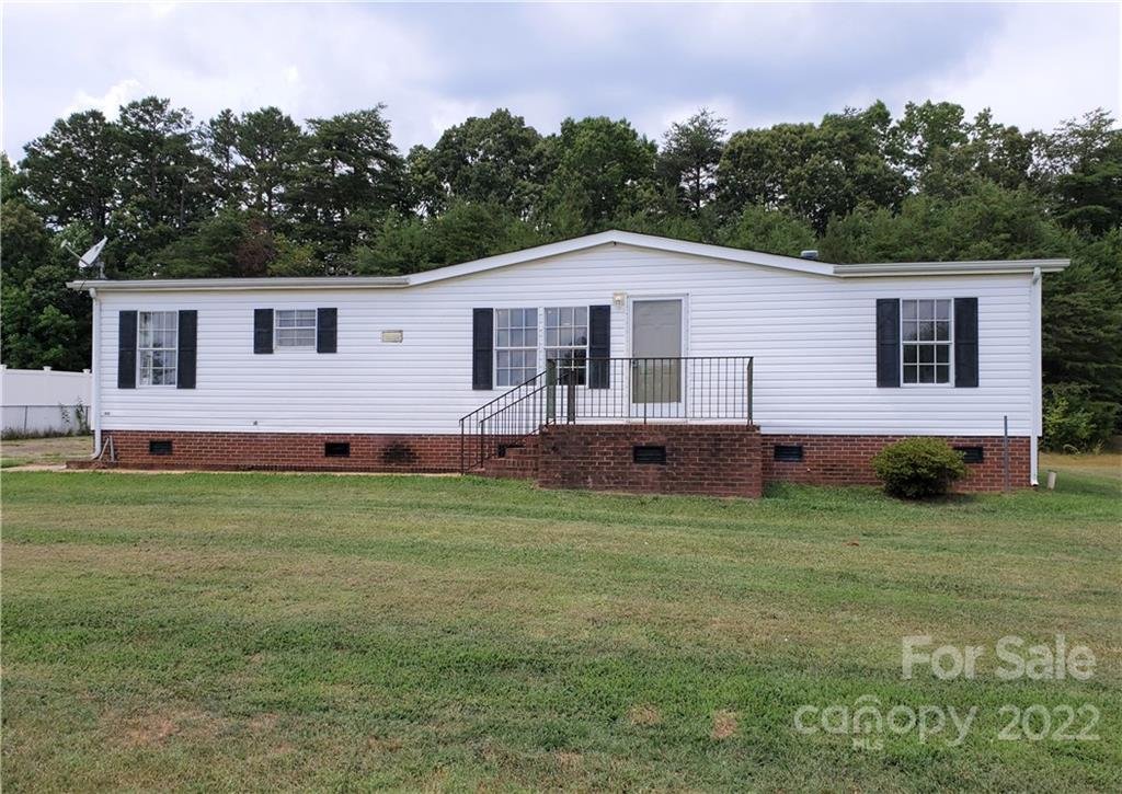 4822 Broken Pine Lane