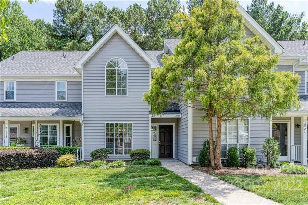 2823 Iron Gate Lane