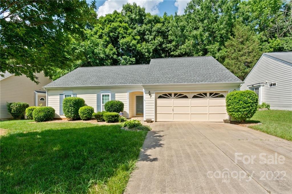 8333 Houndstooth Drive
