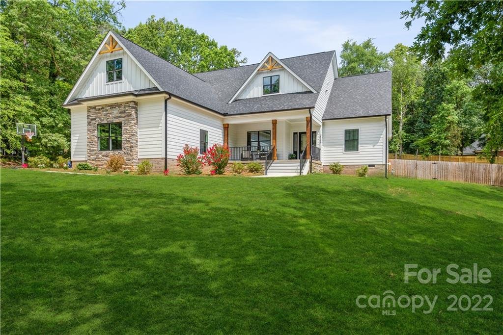 10106 Saffir Court