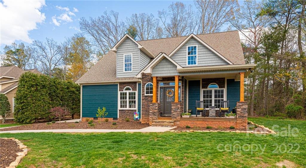 100 Maplewood Court