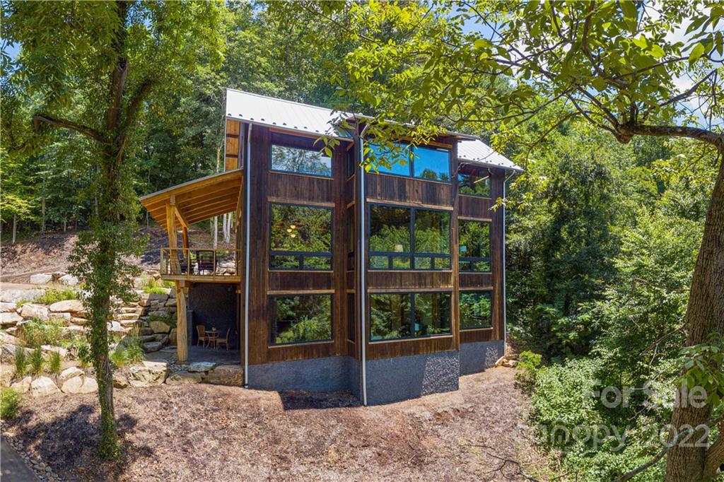 115 Hellbender Lane
