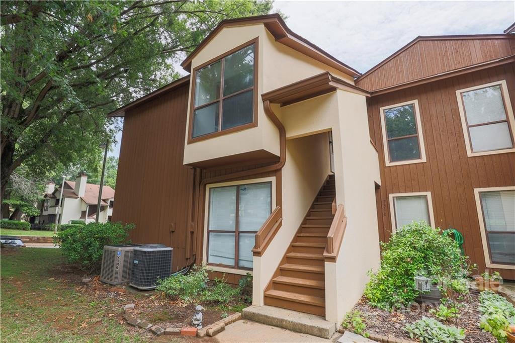 7324 Winery Lane