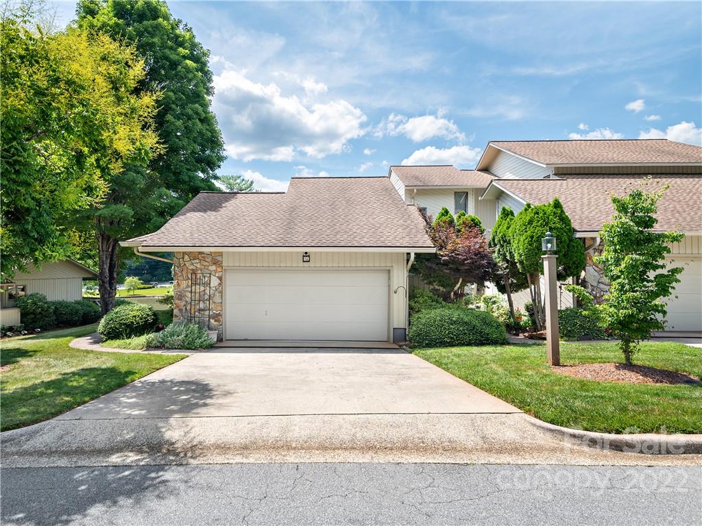 109 Deerlake Drive