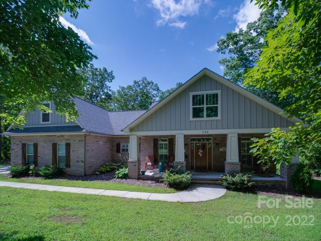 122 Water Oak Lane