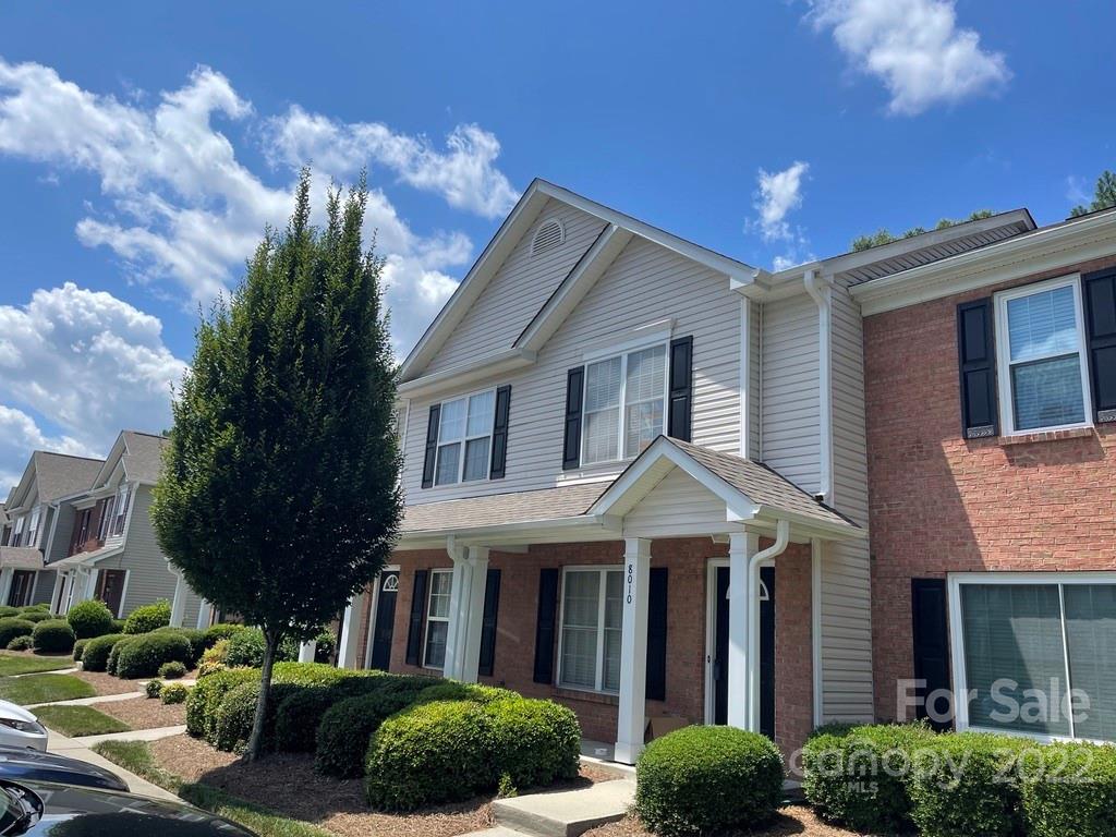 8010 Stoneham Court