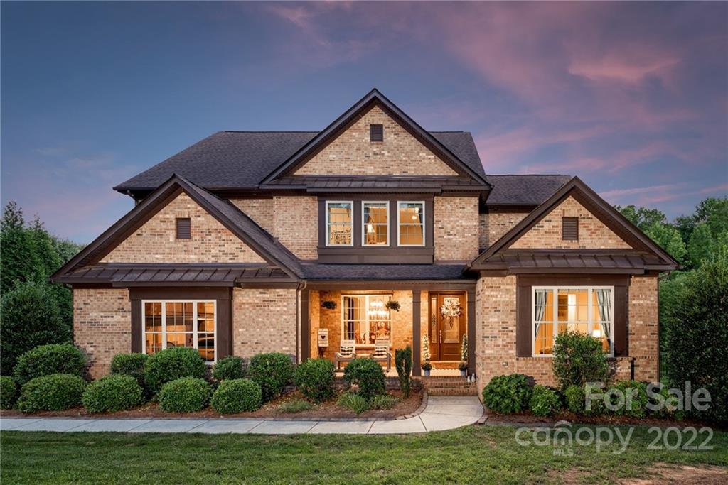 7219 Yellowhorn Trail