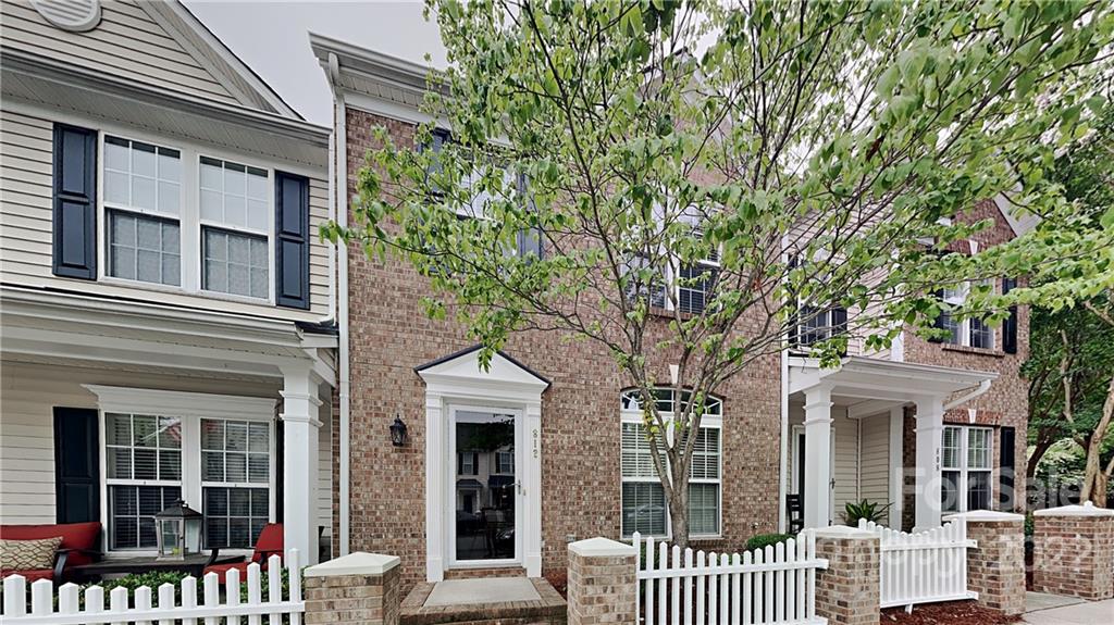 812 Dillard Road