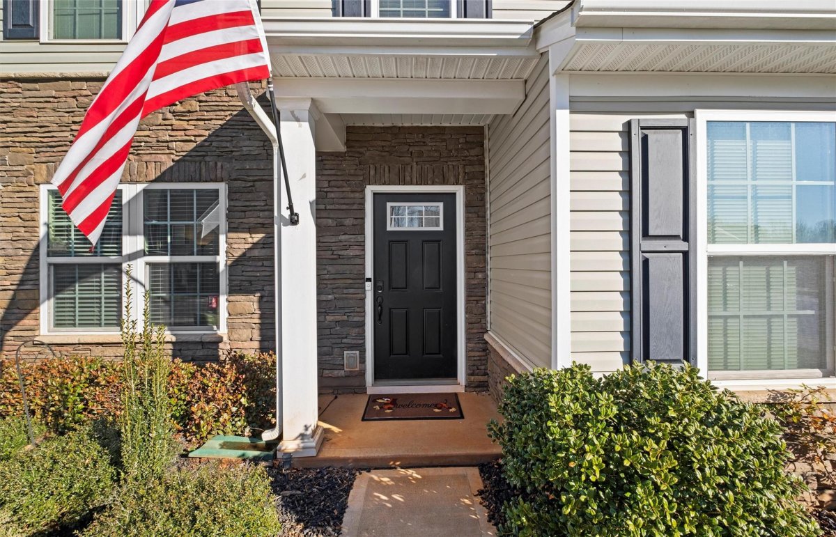 3476 Canyon Live Oak Court