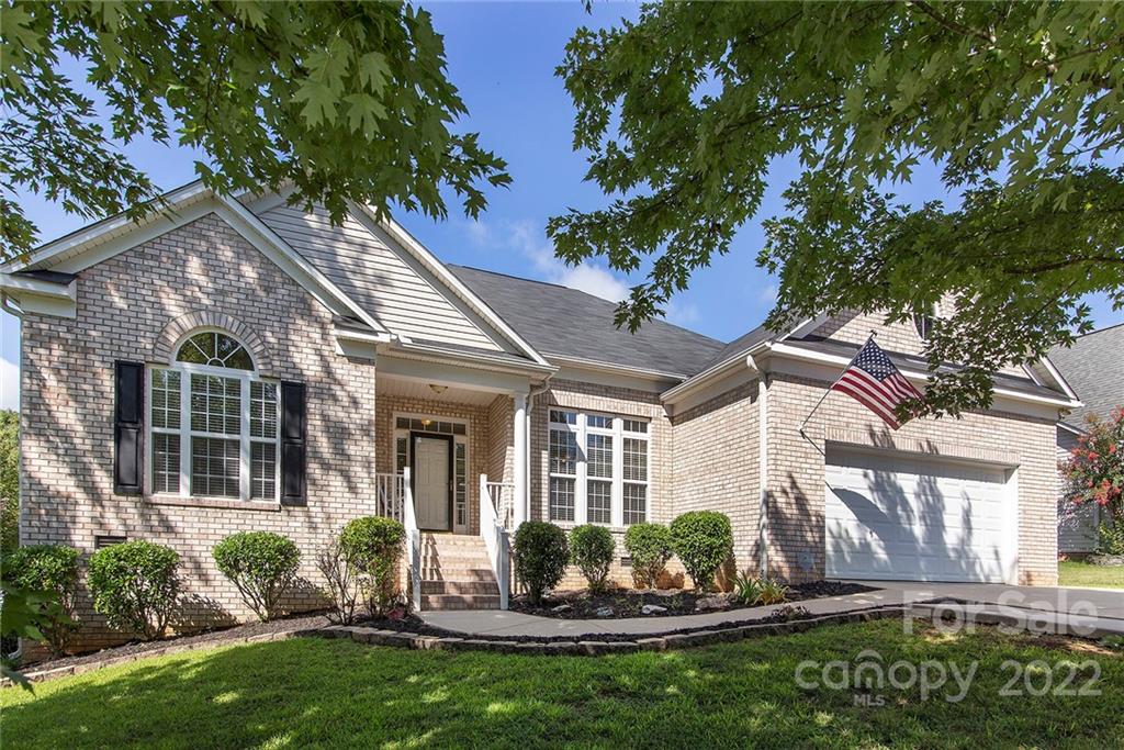 898 Pinkney Place