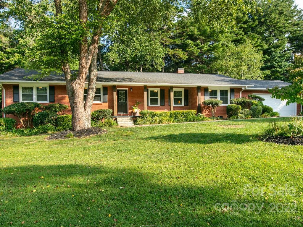 16 Braddock Way