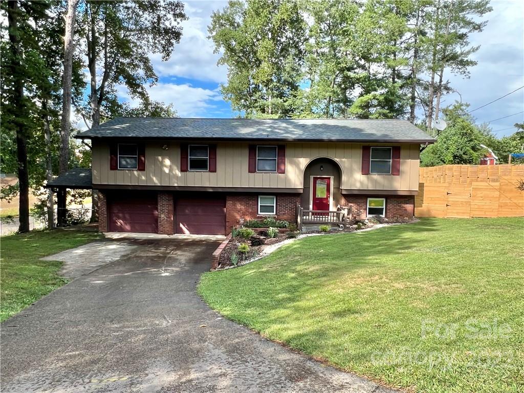 4 Pine Grove Court