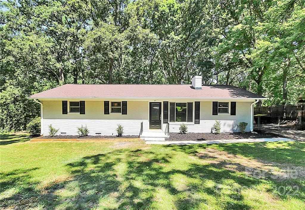 211 White Oak Lane