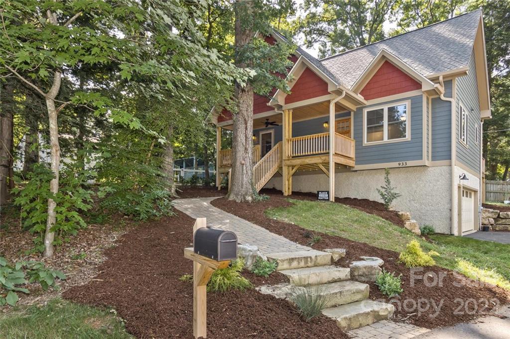 933 Tunnel Road