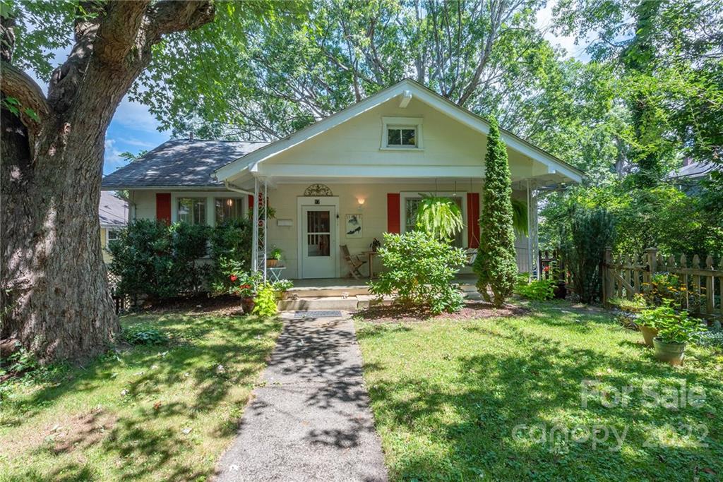 17 Vandalia Avenue