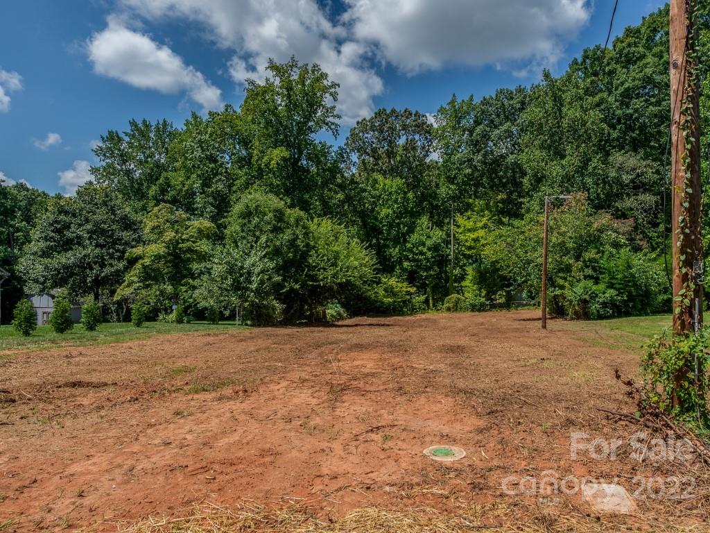 2108 Wildlife Road