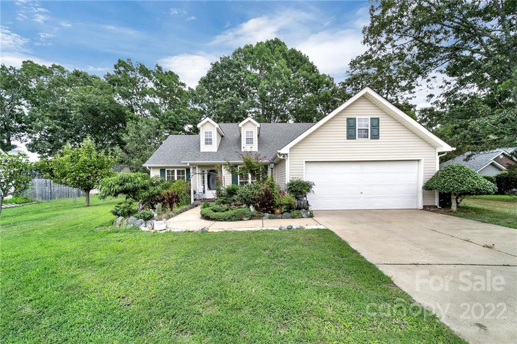 843 White Oak Lane