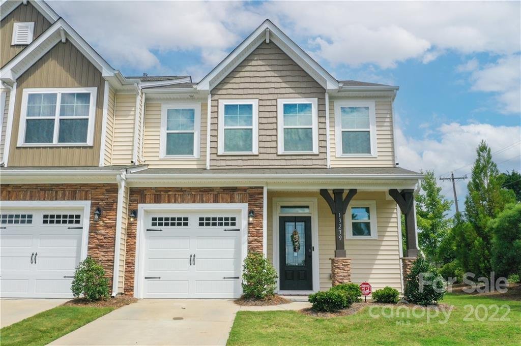13239 Savannah Point Drive