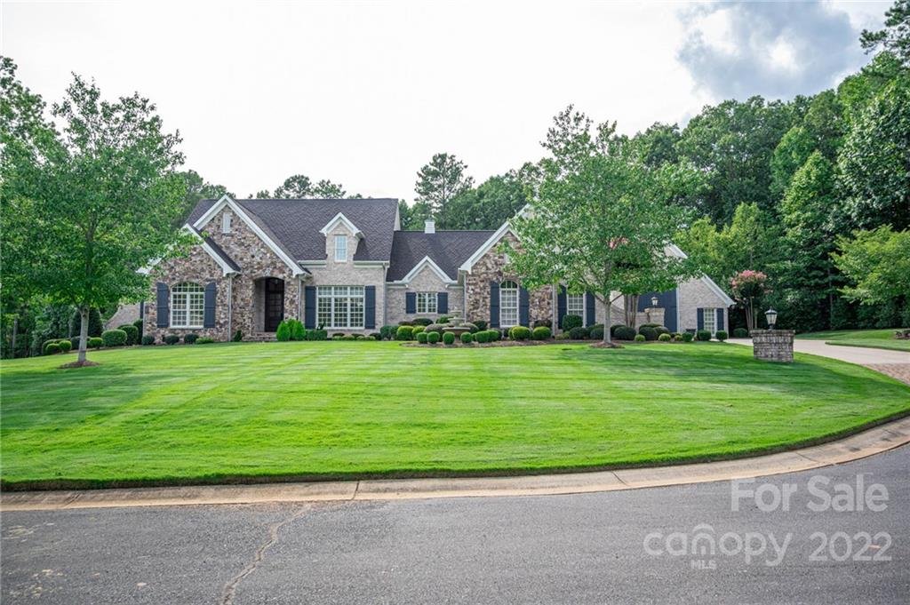 5864 Rolling Ridge Drive