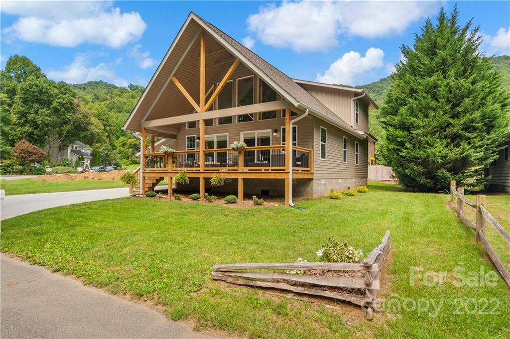 61 Indian Trace Road