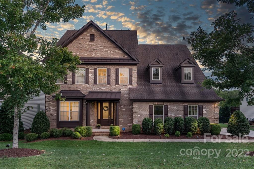1106 Oleander Lane