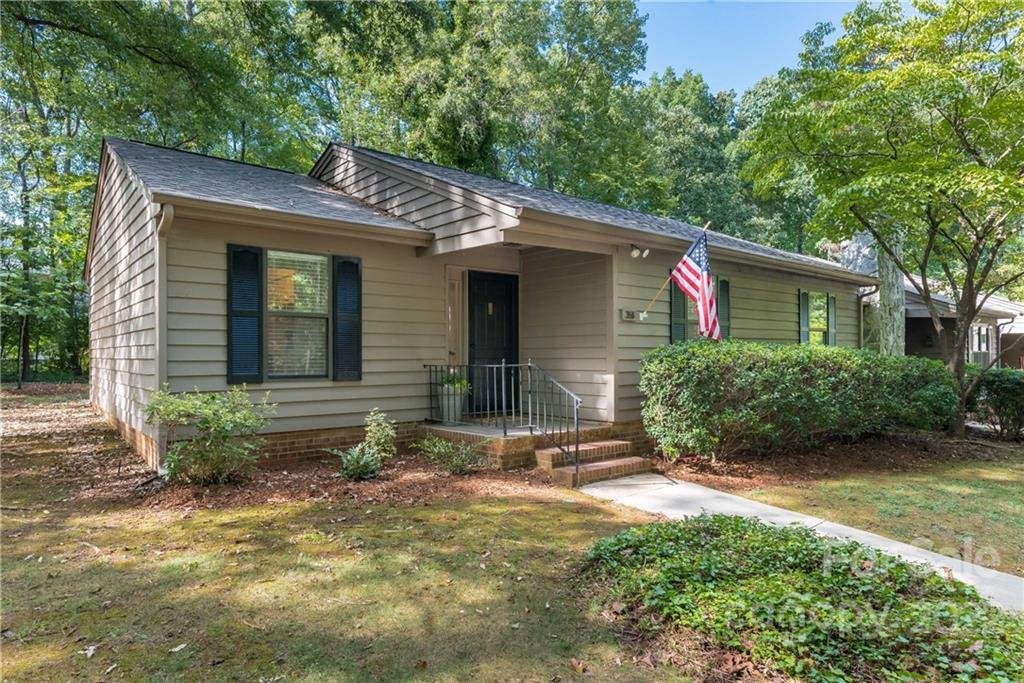 358 Tall Oaks Trail