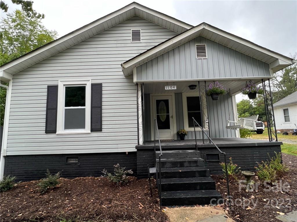 1104 Venus Street