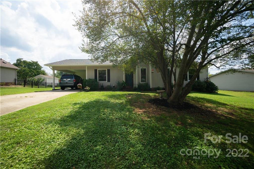 2404 Cliffside Drive