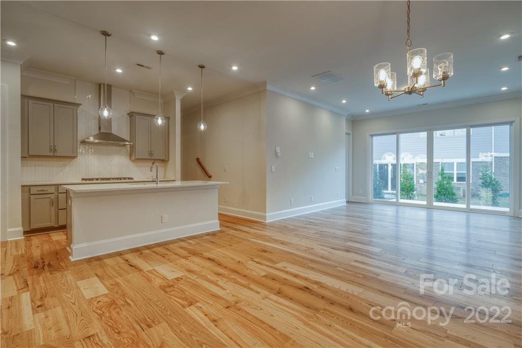 4127 Merkland Lane